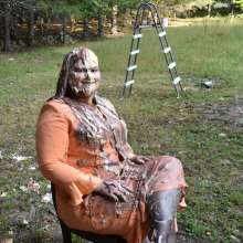 JD and Messy Andi: Andi Visits The Sploshing Cafe!
