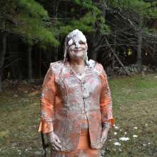 JD and Messy Andi: Andi Visits The Sploshing Cafe!