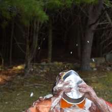 JD and Messy Andi: Andi Visits The Sploshing Cafe!