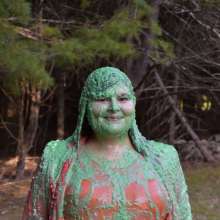 JD and Messy Andi: Andi Visits The Sploshing Cafe!
