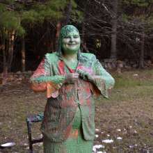 JD and Messy Andi: Andi Visits The Sploshing Cafe!