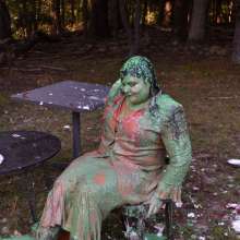 JD and Messy Andi: Andi Visits The Sploshing Cafe!