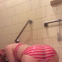 Ellie UwU: Femboy Astolfo Cosplay Wetlook Shower Play