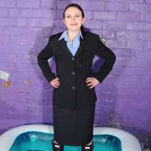 DungeonMasterOne: Honeysuckle's Business Bath