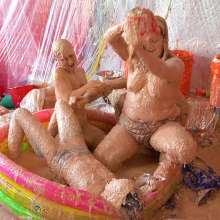 Darla DeVour: Las Vegas Live Show: 4-Girl Food Fight and Lesbian Mess Fest