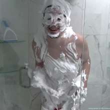 mhop: Messy Dice Shaving Foam Pies