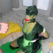 bsmessybakery: Messy Maid BJ Humiliation