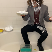 Messyrich: Messy Suit