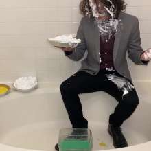 Messyrich: Messy Suit