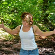 dlodoski: "A Little Further", Annabelle  Photos