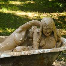 dlodoski: The Adventures of the Travelling Mud Masseuse--Summer (Photos)