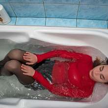 Wet Live Team: My Bath Is Full of Bliss and Happiness--I'm Ready