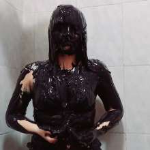 RevSlymsford: Nanita Covers Herself In Fake Tar Then Feathers
