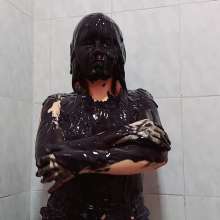 RevSlymsford: Nanita Covers Herself In Fake Tar Then Feathers