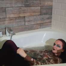 Wet Live Team: Natasha Was Left Alone with the Water and Got Wet