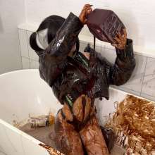 RSSRuinStreetStyle: Chocolate Bath In Sexy Shiny Leather and Latex Outfits