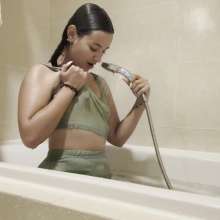 WetPlace: Stunning Anny Hot Shower In Hotel Room