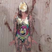 Anglefan: Scarlett Storm's first messy experience