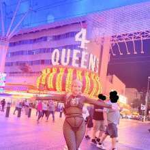 CreamMeAgain: Pied In Vegas By what_a_mess!  New Public Pieing Video Up!