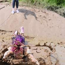 DungeonMasterOne: Violet Vixen and Isabeau, the 1980s Mud Dancers!