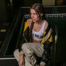 wet.look.me: Wetlook sports girl in sporty look | Wetlook.biz