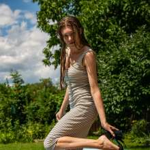 wet.look.me: Wetlook girl in Dress and heels swims in the pool | Wetlook.biz