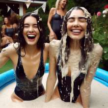 messg: Did someone say swimsuits and porridge?