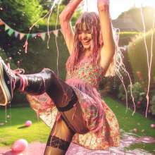 messg: Summer dress and Pink gunge