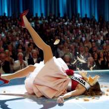 scoobydoo2004ca2003: bad day for a grad pageant pics