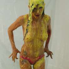 HotWamHD: Antonia's Messy Modelling Masterclass now in UMD store!