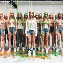 Bobographer: Dissolving fabric fashion show--casual