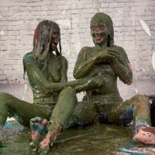 Messygirl: Dakota Becomes a Messygirl