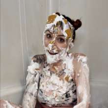 zaryamoon: Pie girl