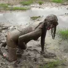 custardcouple: Mud My White Jeans 2