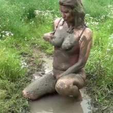 custardcouple: Mud Slut 3