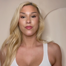 Slimed Models: Scarlett Just Can't Stop Getting Covered in Dog Food!