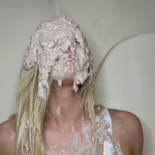 Slimed Models: Scarlett Just Can't Stop Getting Covered in Dog Food!