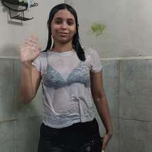 Ready2Wam Studio: Viviana Gets Wet After Bucket Challenge