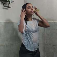 Ready2Wam Studio: Viviana Gets Wet After Bucket Challenge