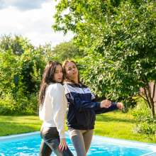 wet.look.me: Wetlook Group Girls Fun in Sporty leggings Outfits | Wetlook.biz