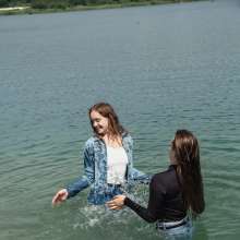 WetlookerUpdates: New ladies on Wetlooker + oiling + stoppage of search-face service