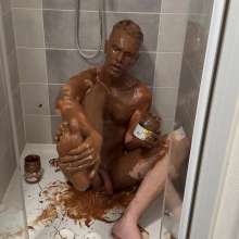NynoGunge: 3 Jars of Nutella Naked Play