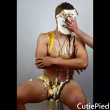 Cutiepied-production: Alain : Surfer Is Messed