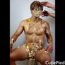 Cutiepied-production: Alain : Surfer Is Messed
