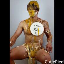 Cutiepied-production: Alain : Surfer Is Messed