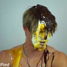 Cutiepied-production: Alain : Surfer Is Messed