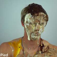 Cutiepied-production: Alain : Surfer Is Messed