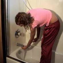 wamtec: Cameron Has a Shower