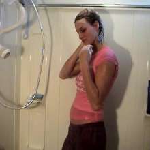 wamtec: Cameron Has a Shower