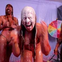 Darla DeVour: Darla's Messy Threesome: Balloons, Bondage and Hitachi